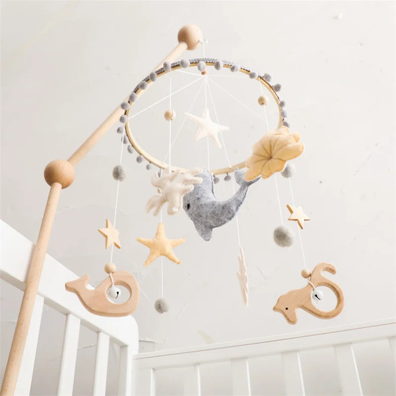 Baby Soft Felt Cartoon Wool Ball Seashell Rattles Hanging Bed Bell Newborn Mobile Crib Wooden Bracket Montessori Education Toys